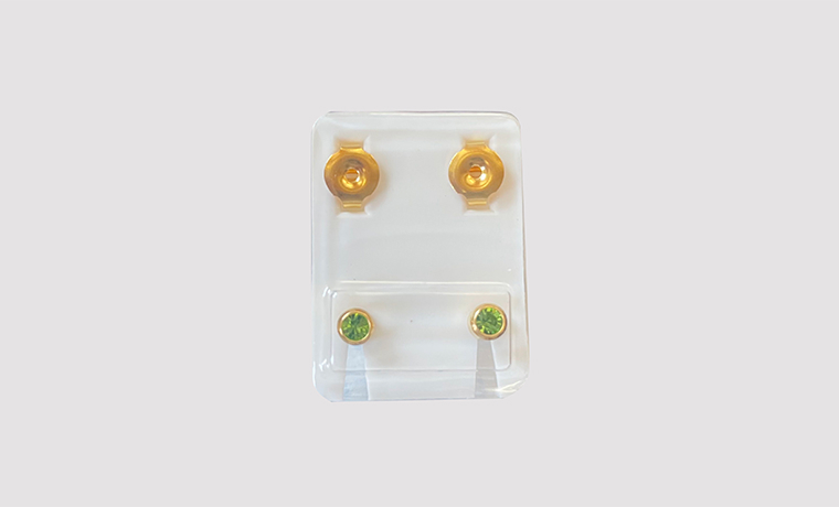 ゴールドピアス